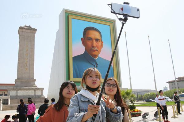 毛泽东在上海收获革命“第一桶金”